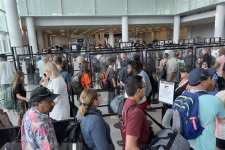 Mỹ hủy hàng trăm chuyến bay vì thiếu nhân viên