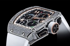 Chiếc đồng hồ mỏng nhất thế giới sẽ vô cùng ấn tượng với lớp vỏ lấp lánh kim cương