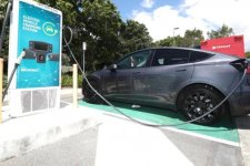 Tin Úc: Hơn một nửa các doanh nghiệp ở Úc sẽ chuyển sang sử dụng xe điện trong hai năm tới