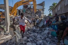 Tưởng niệm nạn nhân động đất, Haiti để quốc tang 3 ngày