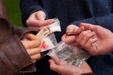 Richmond: Ba người đàn ông bị buộc tội buôn bán ma túy