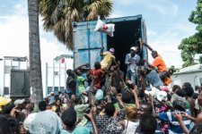Trùm băng đảng Haiti kêu gọi các đối thủ đình chiến để giúp người dân sau động đất