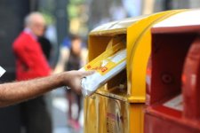 Tin Úc: Hoạt động vận chuyển bưu kiện thúc đẩy lợi nhuận của bưu điện Australia Post