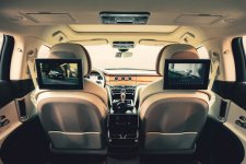 Bentley Flying Spur và Bentayga sẽ trang bị hệ thống giải trí cho hàng ghế phía sau