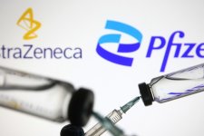 Chuyên gia Đại học Sydney giải đáp thắc mắc về vaccine Pfizer và AstraZeneca