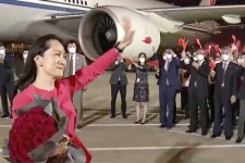 "Công chúa Huawei" lấy nhân viên của bố, chồng U50 vô cùng lãng mạn