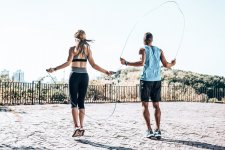 Vì sao nên lựa chọn nhảy dây để rèn sức khỏe trong thời điểm dịch?