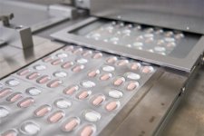 Pfizer tặng 100.000 liệu trình thuốc điều trị COVID-19