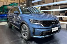 Kia Sorento hybrid bắt đầu nhận cọc tại đại lý