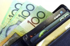 Tin Úc: Đảng Xanh đề xuất hình sự hóa hành động ăn chặn tiền hưu bổng