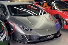 'Siêu bò' Lamborghini Huracan EVO lọt thỏm trong showroom trăm tỷ