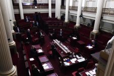 Victoria: Các nghị sĩ không tiêm chủng sẽ không được làm việc tại Quốc hội