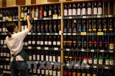 Doanh thu xuất khẩu rượu vang sang Trung Quốc giảm 77%