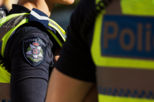 Melbourne: Bắt giữ hai thanh thiếu niên đột nhập nhà dân, đánh cắp xe hơi