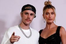 Justin Bieber tuyên bố cắt đứt quan hệ với Kanye West để bảo vệ bà xã