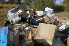 Nạn đổ rác bất hợp pháp trong khu bảo tồn ở Queensland