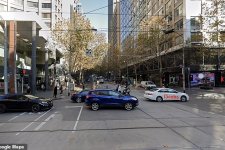 Melbourne: Bắt giữ một nghi phạm trang bị súng tự chế, vô cớ tấn công người khác