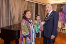 Bậc thầy piano Trung Quốc sinh quý tử ở tuổi 84