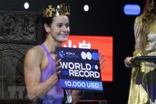 Kaylee McKeown phá kỷ lục tại Giải bơi Vô địch Thế giới 2023