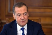 Ông Medvedev: "Các nước EU đều phải nghe theo mệnh lệnh của Mỹ"