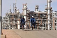 Algeria ngừng xuất khẩu khí đốt qua Maroc