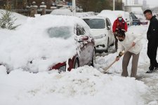 Đông bắc Trung Quốc tê liệt vì bão tuyết