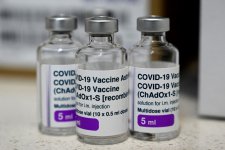 Vaccine AstraZeneca giúp Anh tránh được làn sóng Covid-19 mới