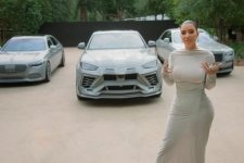 Chiêm ngưỡng BST ô tô sang chảnh của 'siêu vòng 3' Kim Kardashian