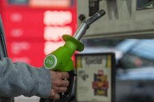 Tin Úc: Giá nhiên liệu, phí bảo hiểm và lãi suất tăng góp phần thúc đẩy chi phí sinh hoạt