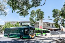 Victoria: Hai chiếc xe bus hydro do Úc thiết kế và sản xuất sẽ được đưa vào sử dụng