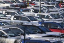 Tin Úc: Doanh số bán xe hơi mới giảm do các vấn đề về nguồn cung