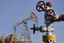 Nhật Bản chính thức áp giá trần dầu thô của Nga