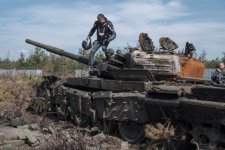 Ukraine không biết sửa chữa xe tăng chiến lợi phẩm thu được của Nga
