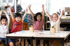 Tin Úc: Kiến nghị cung cấp dịch vụ chăm sóc chất lượng cao ba ngày mỗi tuần cho trẻ nhỏ