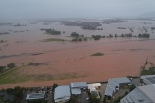 Lũ lụt tấn công đông bắc Úc