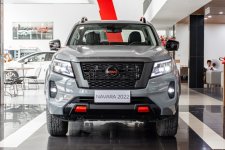 Nissan Navara 2022 giảm giá mạnh tại đại lý