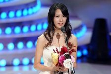 Nhan sắc Yoona tại thảm đỏ sự kiện năm 2008 khiến netizen khen nức nở