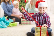 Victoria: Người tiêu dùng nên chọn mua đồ chơi an toàn cho trẻ em vào dịp Giáng sinh