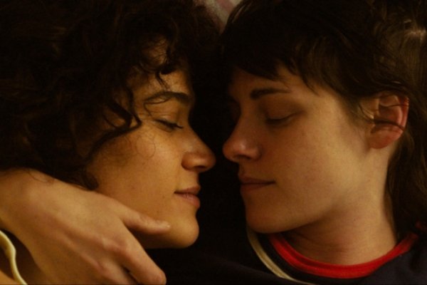 Yêu Cuồng Loạn - bộ phim thể loại tội phạm nghẹt thở khai thác chủ đề LGBT