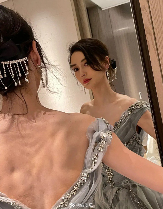 Angelababy ngày càng gầy gò cò hương, nhìn xương lưng ai cũng sợ - 1