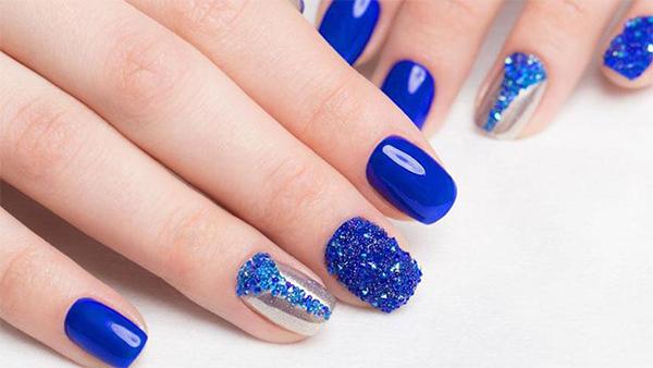 20 mẫu nail màu xanh đẹp nổi bật sang trọng dẫn đầu xu hướng hiện nay - 13