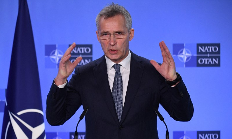 Tổng thư ký Stoltenberg trong cuộc họp báo tại trụ sở NATO ở Bỉ hôm nay. Ảnh: AFP.