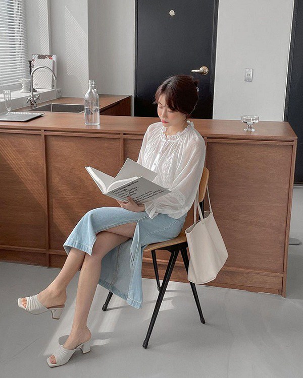 4 món đồ denim sẽ “lên ngôi” trong năm 2022, nàng cập nhật ngay để bắt kịp xu hướng - 2