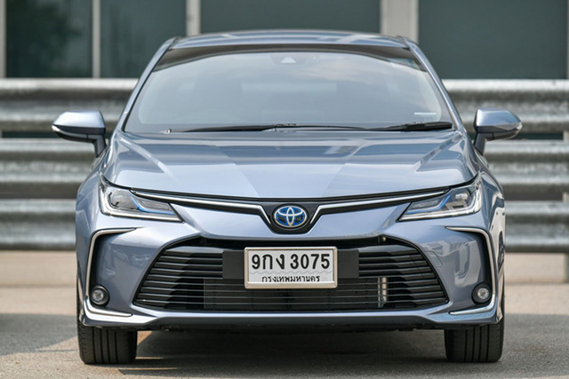 Lộ trang bị Toyota Corolla Altis 2022 sắp bán tại Việt Nam: Động cơ lai, công nghệ xịn nhất phân khúc, quyết đấu Mazda3 - Ảnh 2.