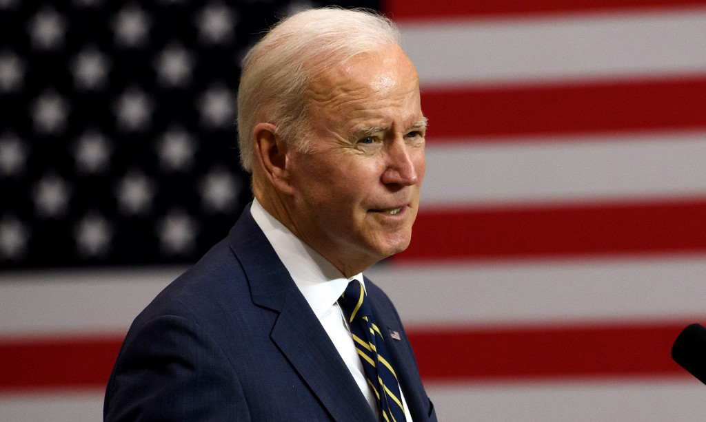 Tổng thống Mỹ Joe Biden phát biểu tại một cơ sở nghiên cứu trong khuôn viên Đại học Carnegie Mellon ở Pittsburgh, bang Pennsylvania, hôm 28/1. Ảnh: AFP.