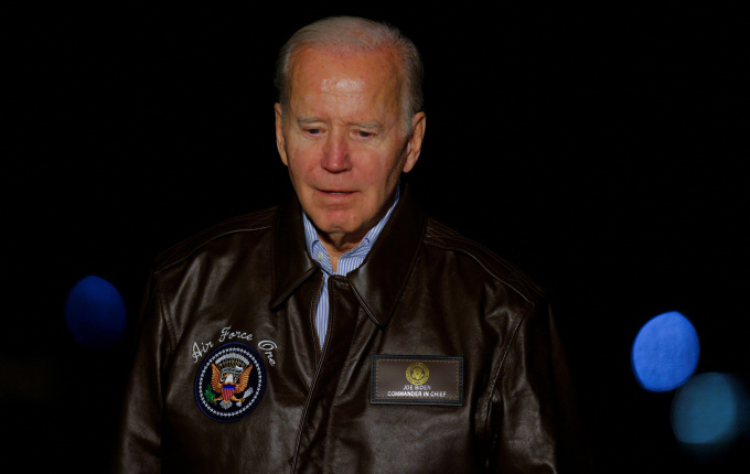 Tổng thống Mỹ Joe Biden trả lời báo chí về vụ nổ tên lửa ở Ba Lan khi trở về Nhà Trắng ngày 17/11. Ảnh: Reuters.