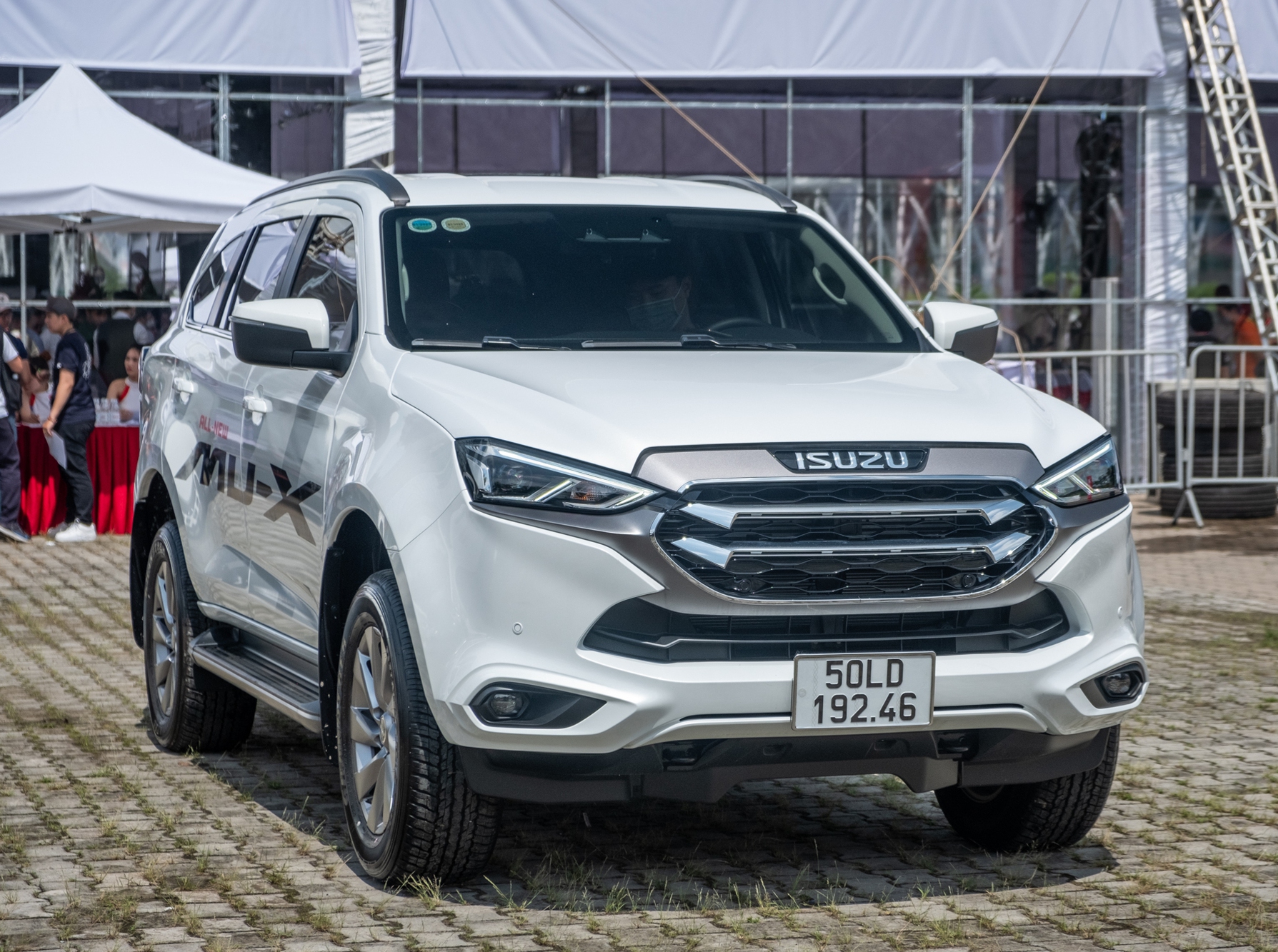 Loạt xe có doanh số thấp nhất của từng thương hiệu: Sedan, SUV bán tải có đủ cả - Ảnh 4.