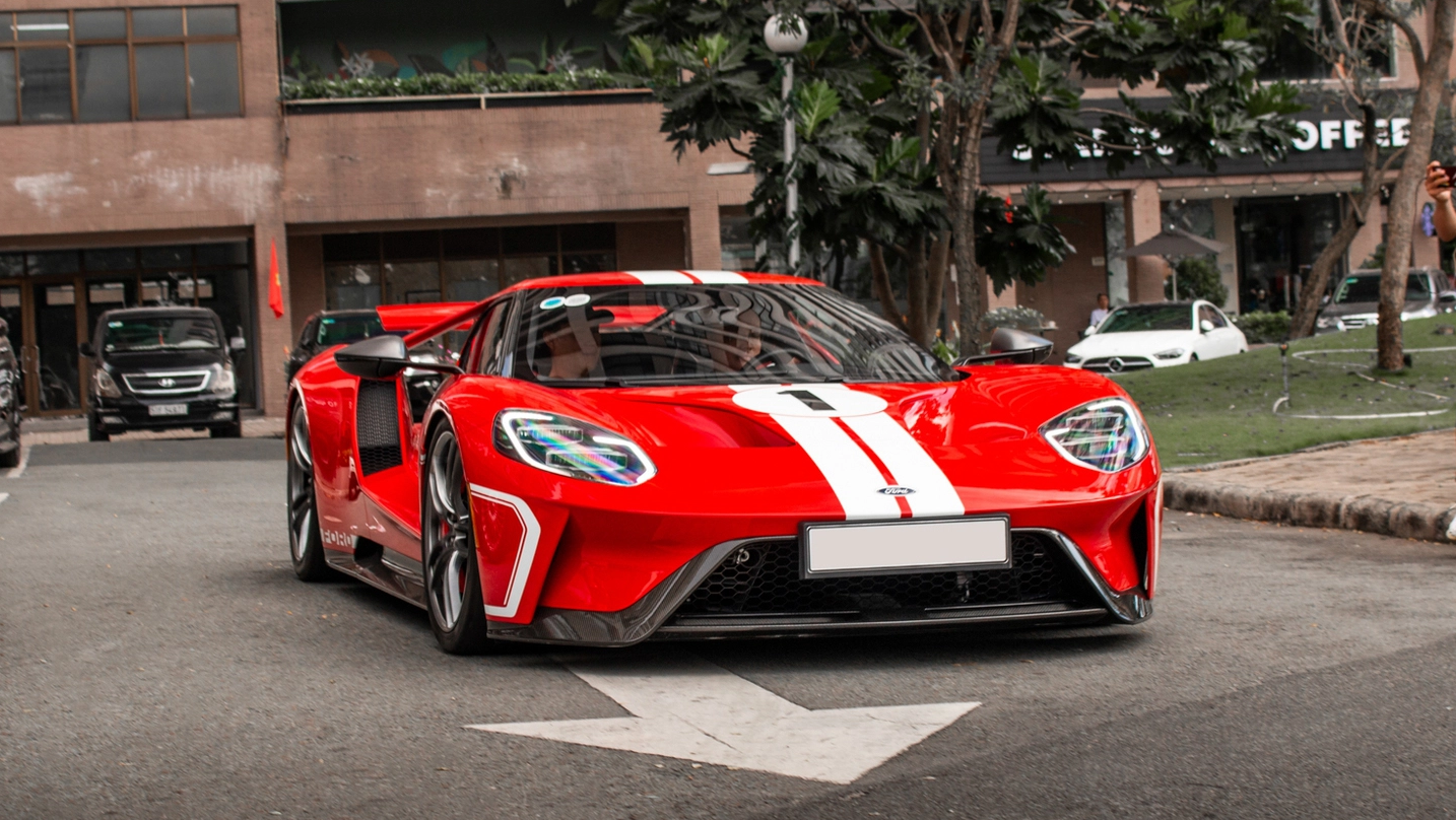 Ông Đặng Lê Nguyên Vũ tậu thêm Ford GT độc nhất Việt Nam ngay đầu năm 2023: Thay đổi phong cách chơi siêu xe - Ảnh 4.