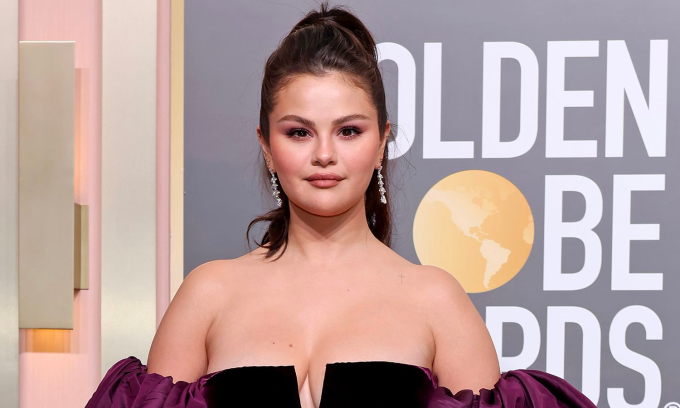 Selena Gomez trên thảm đỏ lễ trao giải Quả Cầu Vàng đầu tháng 1. Ảnh: People