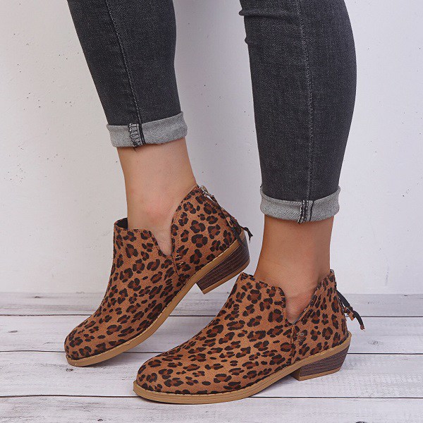 Những kiểu giày đã lỗi mốt trầm trọng, các nàng còn diện trong Tết này là mất điểm phong cách - 1